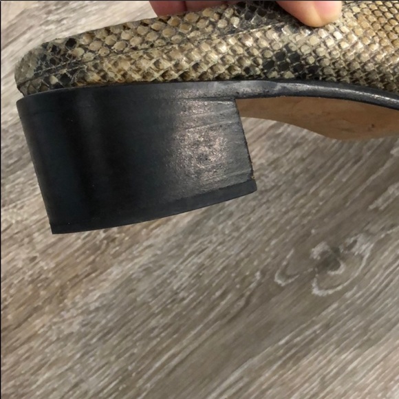 Stuart Weitzman Snake Print Mule 8.5 - Picture 6 of 7